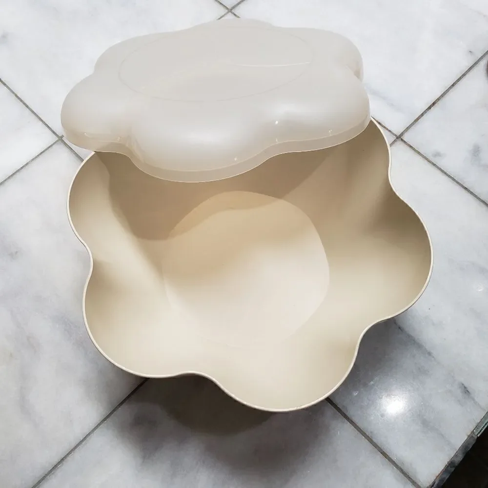 Vintage Tupperware Chip 'n Dip Serving Bowl w/ Tray ~ 1.5 Gal/5.6L Cream
